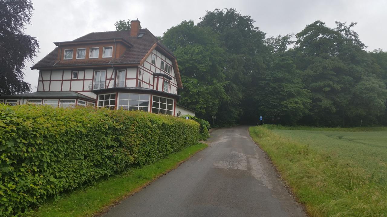 Landgasthaus Zu Den Erdfaellen Bad Pyrmont Exterior photo